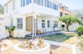 Fintimara Bay House